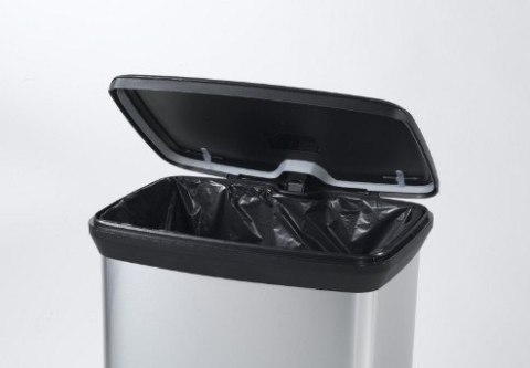 Kosz na śmieci metalizowany z pedałem Curver 50L Kosz na śmieci metalizowany z pedałem Curver 50L