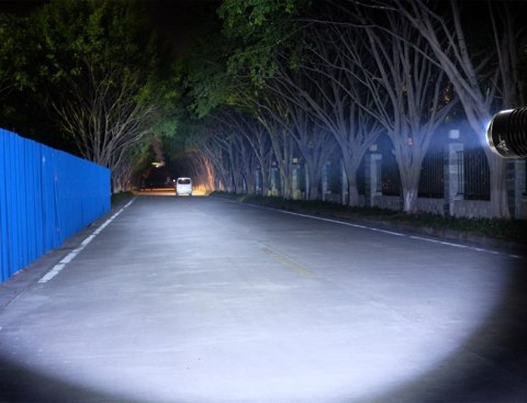 Latarka LED Cree 800 lumen Maclean, ładowarka, uchwyt rowerowy, MCE220