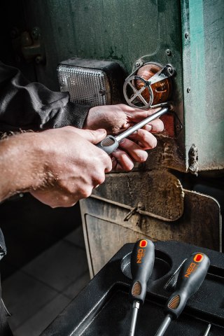 Wkrętak płaski 4.0 x 100 mm, S2