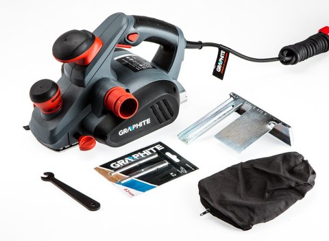 Strug 850W, głębokość strugania 3 mm, szerokość strugania 82 mm Strug 850W, głębokość strugania 3 mm, szerokość strugania 82 mm