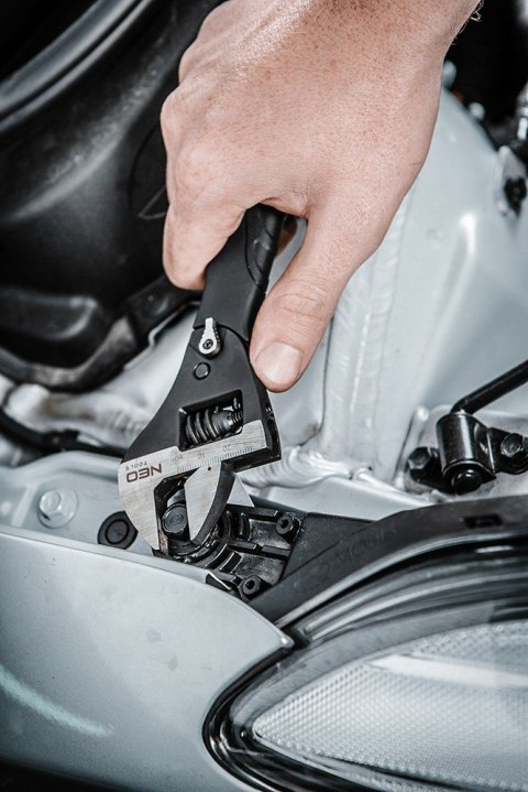 Klucz nastawny z zapadką 200 mm Klucz nastawny z zapadką 200 mm