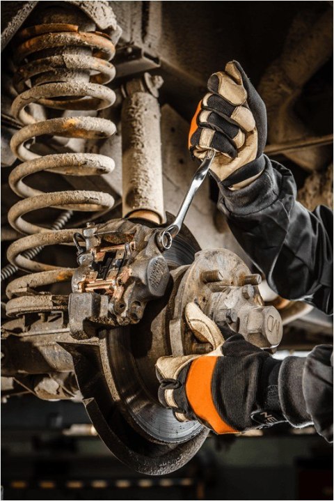 Klucz płasko-oczkowy skręcony 90°, 17mm