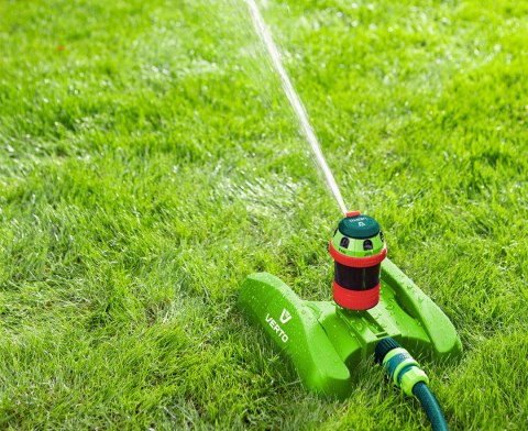 Zraszacz sektorowy, 6- funkcyjny z napędem, regulowany zasięg Zraszacz sektorowy, 6- funkcyjny z napędem, regulowany zasięg