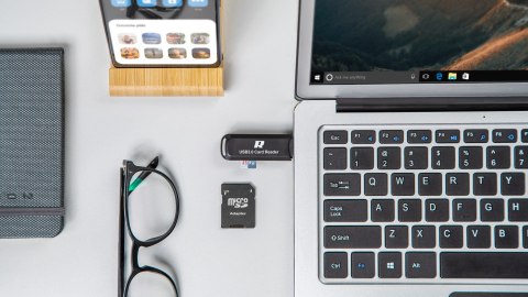 Czytnik kart pamięci USB 3.0 r61 REBEL Czytnik kart pamięci USB 3.0 r61 REBEL