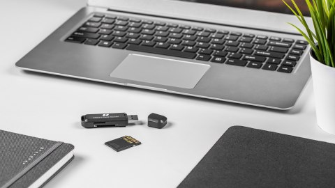 Czytnik kart pamięci USB 3.0 r61 REBEL Czytnik kart pamięci USB 3.0 r61 REBEL