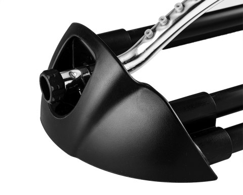 Zraszacz oscylacyjny, metalowy pałąk, 18 dysz, regulacja siły strumienia Zraszacz oscylacyjny, metalowy pałąk, 18 dysz, regulacja siły strumienia