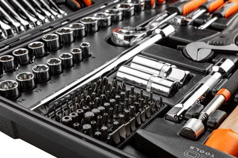 Zestaw narzędzi, 143 elementy