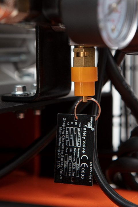 Kompresor olejowy 150 l, 230V Kompresor olejowy 150 l, 230V