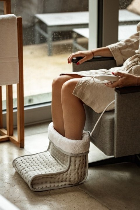 AD 7432 Ogrzewacz stóp elektryczny z lcd pilotem AD 7432 Ogrzewacz stóp elektryczny z lcd pilotem