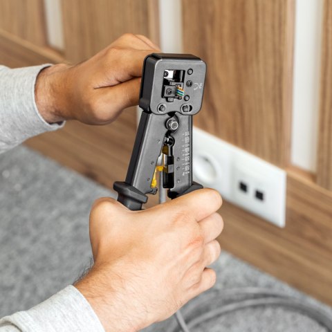 Zaciskarka wtyków przelotowych RJ45, RJ12, RJ11 Zaciskarka wtyków przelotowych RJ45, RJ12, RJ11