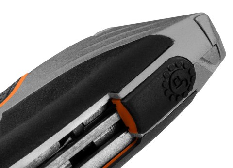 Nóż z ostrzem trapezowym i hakowym, metalowy korpus 6 ostrzy