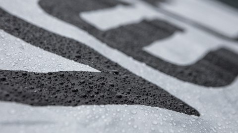 Wielowarstwowy pokrowiec na samochód (20 warstw, wodoodporny) M