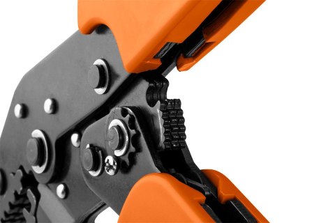 Szczypce do zaciskania końcówek tulejkowych 0.25 - 6 mm2 Szczypce do zaciskania końcówek tulejkowych 0.25 - 6 mm2