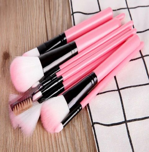 AG92M Zestaw pędzli 12szt róż