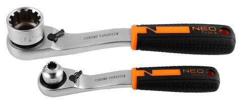 Zestaw nasadek przelotowych 1/4", 3/8", 46 szt., CrV Zestaw nasadek przelotowych 1/4", 3/8", 46 szt., CrV