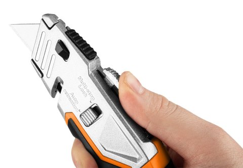 Nóż z ostrzem trapezowym, 1+5 ostrzy