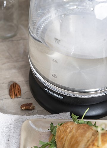 MS 1302 black Czajnik szklany 1,7 l