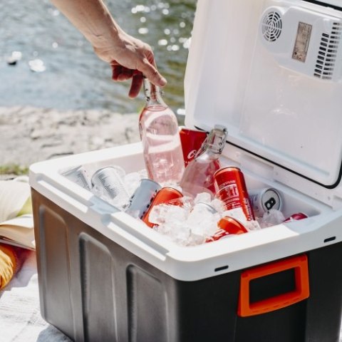 AD 8090 Lodówka turystyczna 40 l