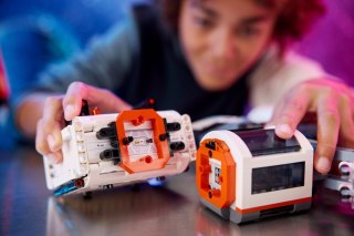 Klocki technic 42181 transportowy statek kosmiczny vtol lt81