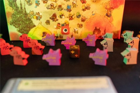 Gra root: paczka zaciężnych maruderów