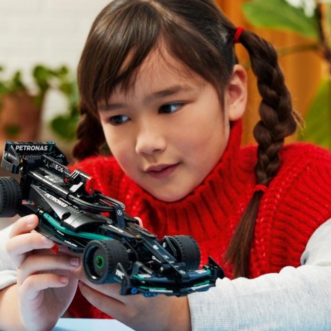Klocki technic 42165 mercedes-amg f1 w14 e performance pull-back