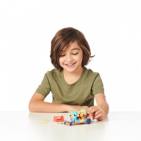 Zestaw figurek bluey gokart + 2 figurki piesków