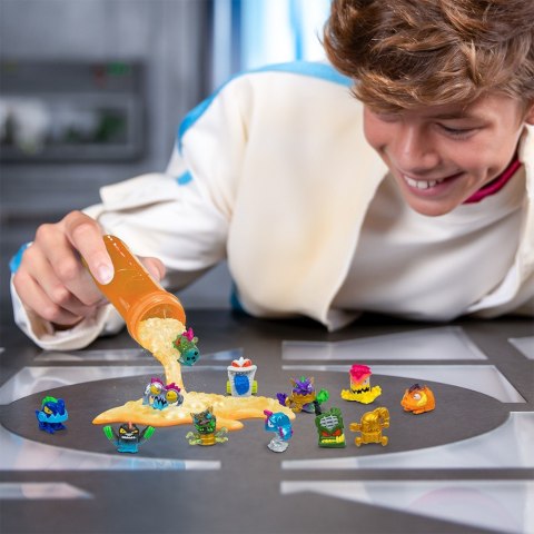 Figurki mr beast lab - rój tuba 2-pak Figurki mr beast lab - rój tuba 2-pak