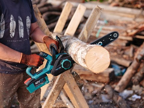 Piła łańcuchowa akumulatorowa NEVIQ 16"/18"(L16A50) (silnik bezszczotkowy)