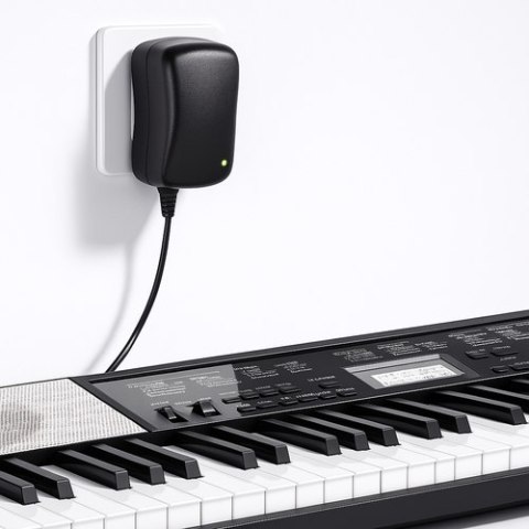 Zasilacz uniwersalny Izoxis 26106