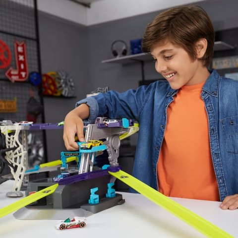 Tor samochodowy zestaw atak pająka