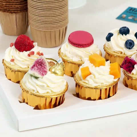 DA517 Foremki, papilotki do babeczek 50szt złote