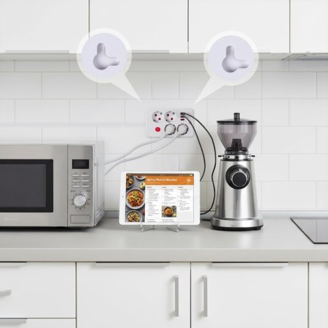 Listwa zasilająca Maclean, przedłużacz 4 gniazda + 3xUSB, 110-240V AC 50/60Hz, 2.1A max 2500W, 3m, biała,MCE393 W