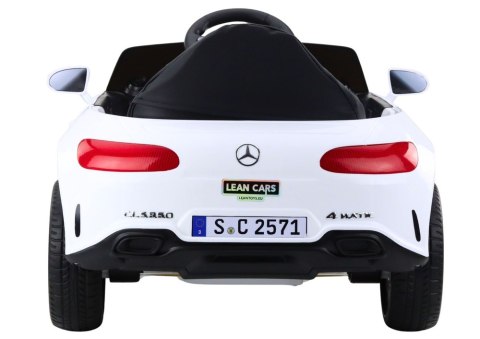 Pojazd Na Akumulator Mercedes KL-1666-1 Biały Pojazd Na Akumulator Mercedes KL-1666-1 Biały